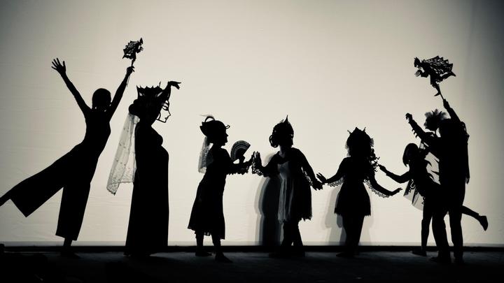 Rahmanian shadow puppets & actors